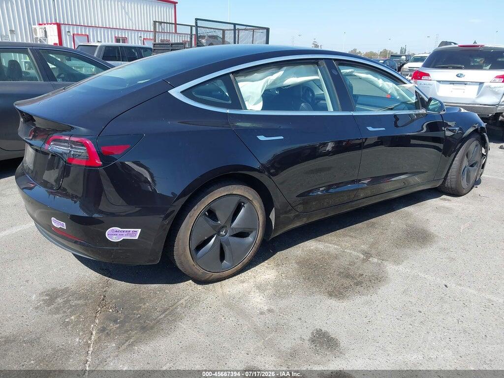5YJ3E1EA0JF070428 2018 TESLA MODEL 3 photo no. 4