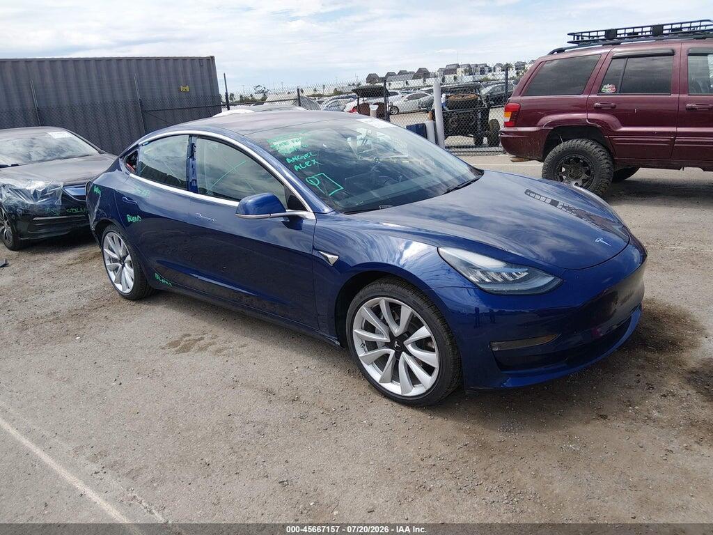 5YJ3E1EA4JF033382 2018 TESLA MODEL 3 photo no. 1