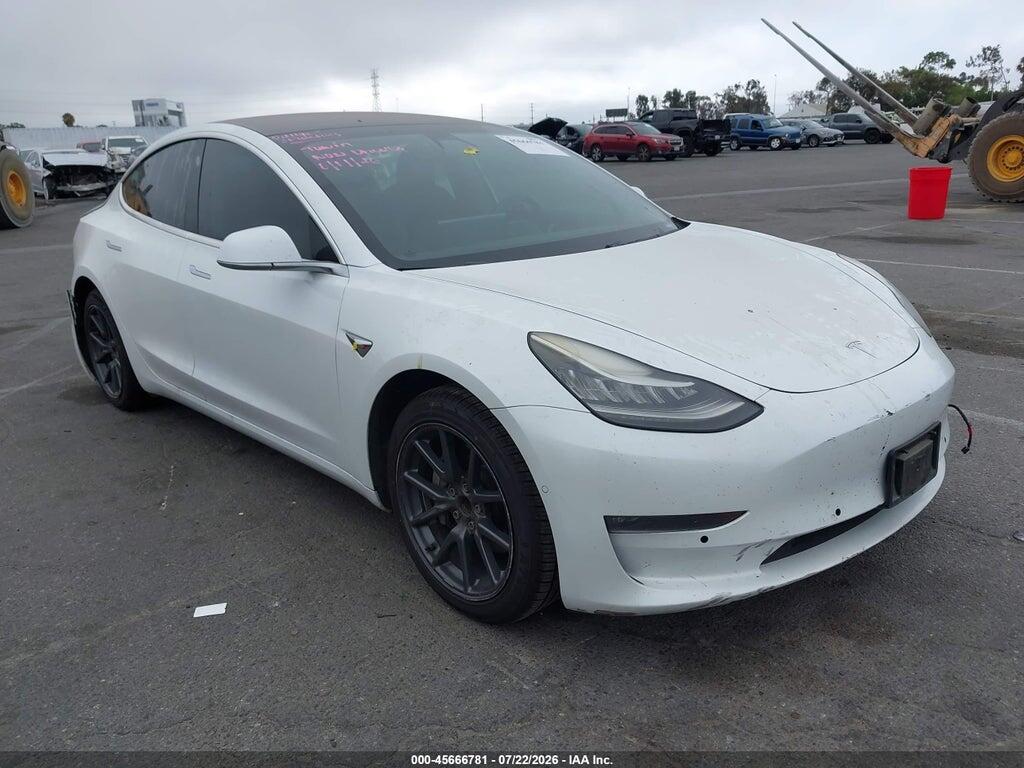 5YJ3E1EA3JF040677 2018 TESLA MODEL 3 photo no. 1