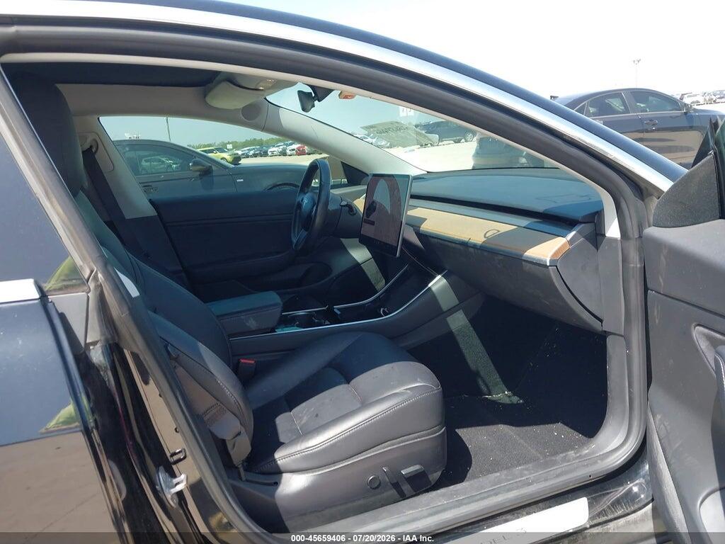 5YJ3E1EA2JF044946 2018 TESLA MODEL 3 photo no. 5