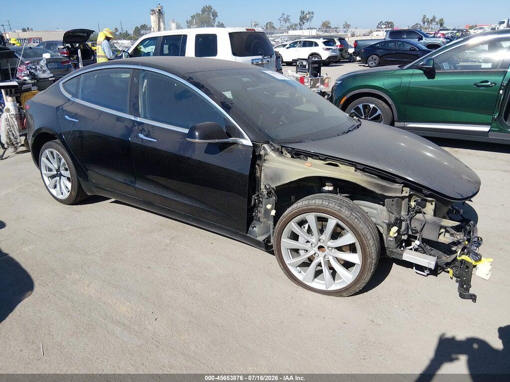 5YJ3E1EA4JF075860 2018 TESLA MODEL 3 photo no. 1