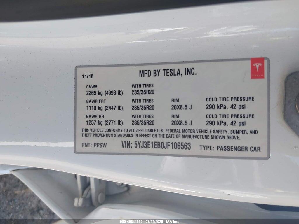 5YJ3E1EB0JF106563 2018 TESLA MODEL 3 photo no. 9