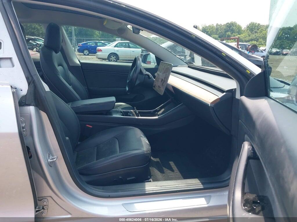5YJ3E1EA5JF060865 2018 TESLA MODEL 3 photo no. 5