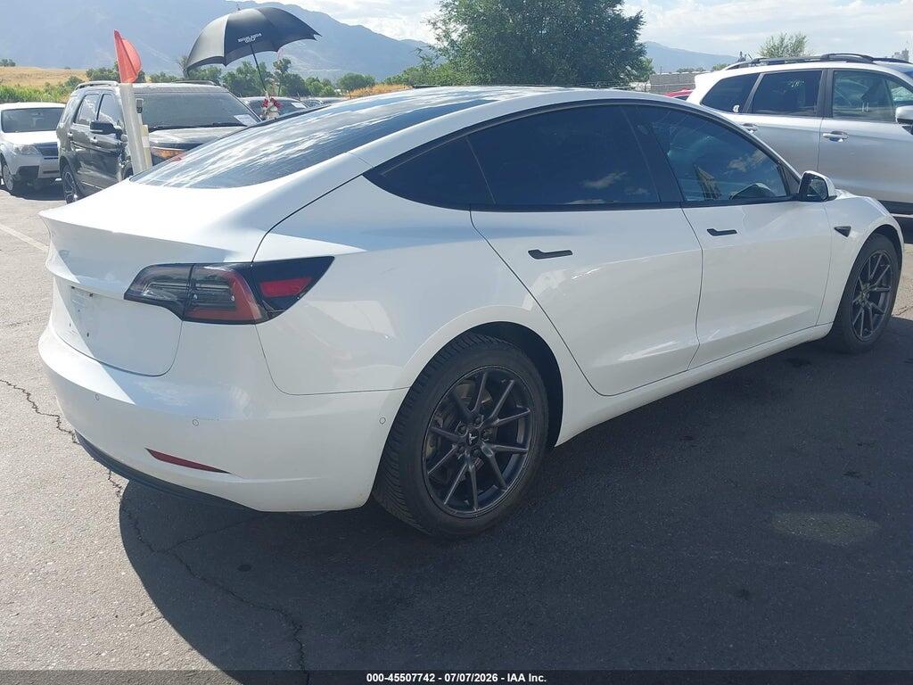 5YJ3E1EB9JF100065 2018 TESLA MODEL 3 photo no. 4