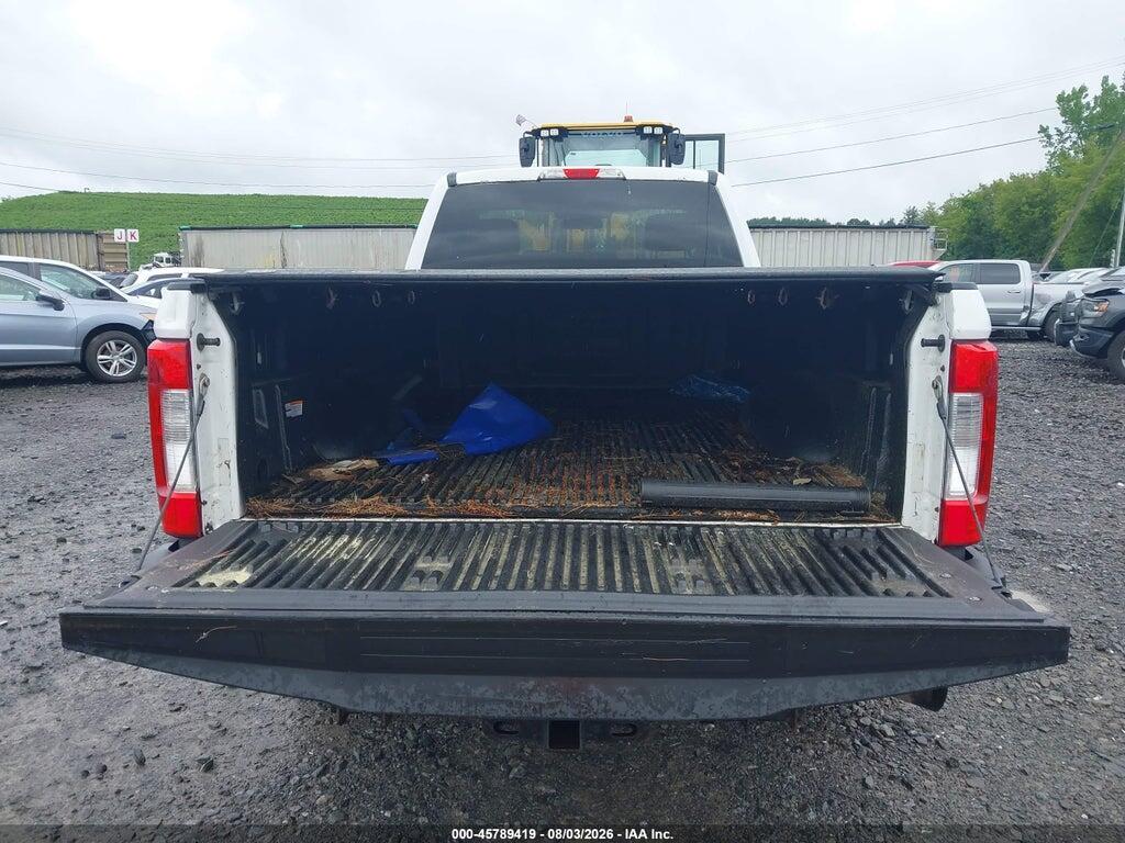 1FTBF2A67HEB92330 2017 FORD F-250 photo no. 8