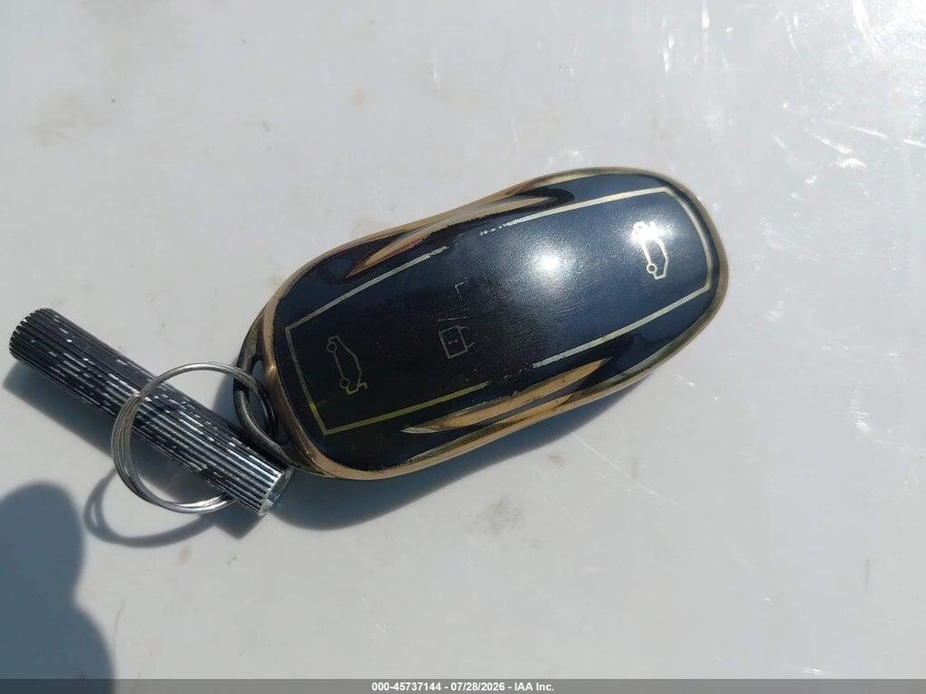 5YJSA1E22JF295188 2018 TESLA MODEL S photo no. 11