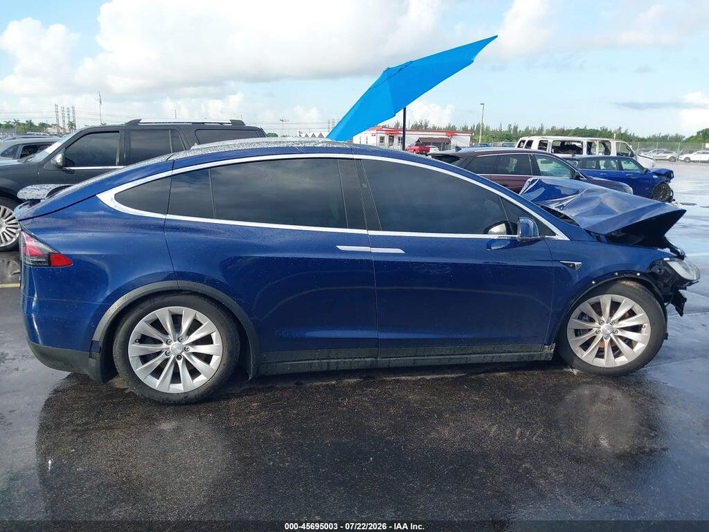 5YJXCBE22JF089357 2018 TESLA MODEL X photo no. 11