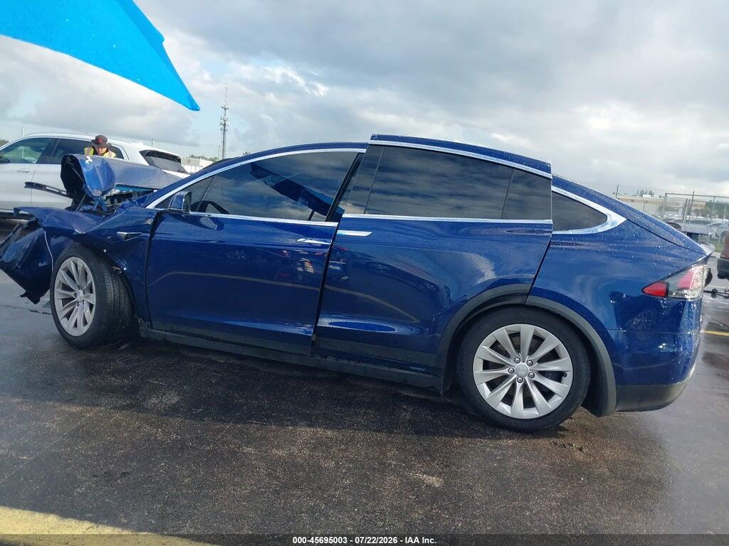 5YJXCBE22JF089357 2018 TESLA MODEL X photo no. 12