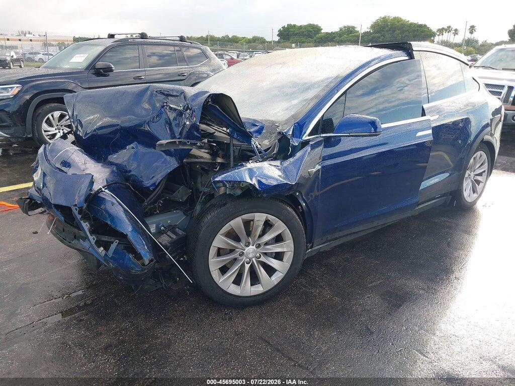 5YJXCBE22JF089357 2018 TESLA MODEL X photo no. 2