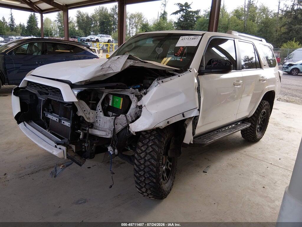 JTEBU5JR7J5584064 2018 TOYOTA 4RUNNER photo no. 2