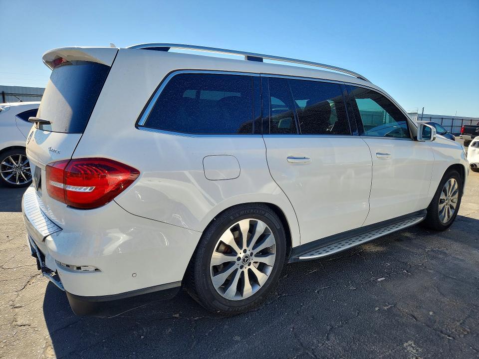 2017 MERCEDES-BENZ GLS 450 4MATIC — Фото 3 из 13