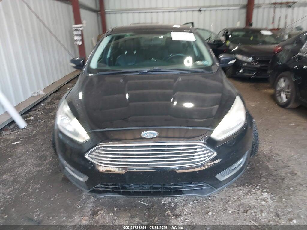 1FADP3J22HL329569 2017 FORD FOCUS photo no. 12