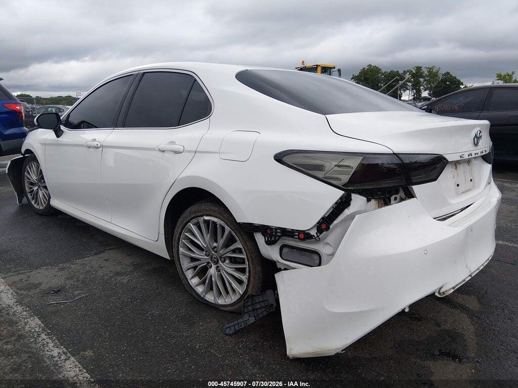 4T1B11HK1JU041258 2018 TOYOTA CAMRY photo no. 3