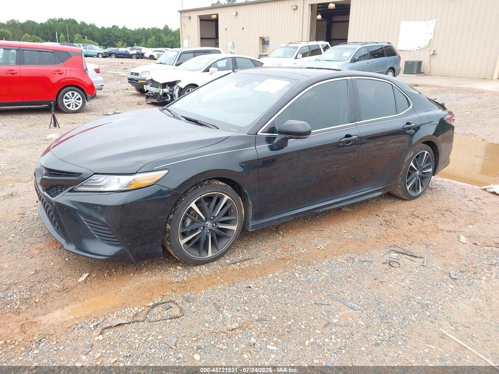 4T1BZ1HK4JU012071 2018 TOYOTA CAMRY photo no. 2