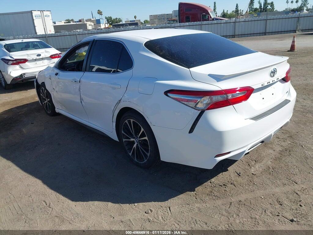 4T1B11HK8JU094927 2018 TOYOTA CAMRY photo no. 3