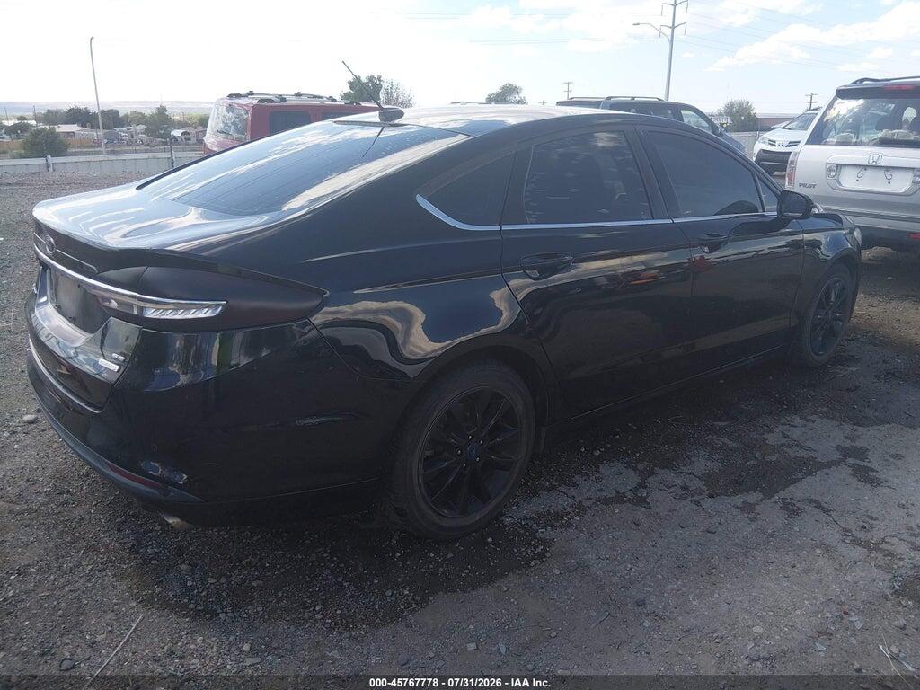 3FA6P0HDXHR367566 2017 FORD FUSION photo no. 4
