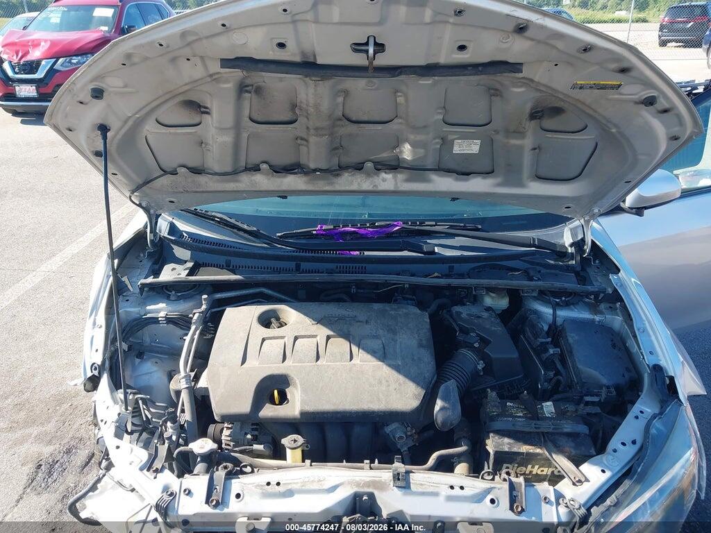 5YFBURHE3JP854666 2018 TOYOTA COROLLA photo no. 10