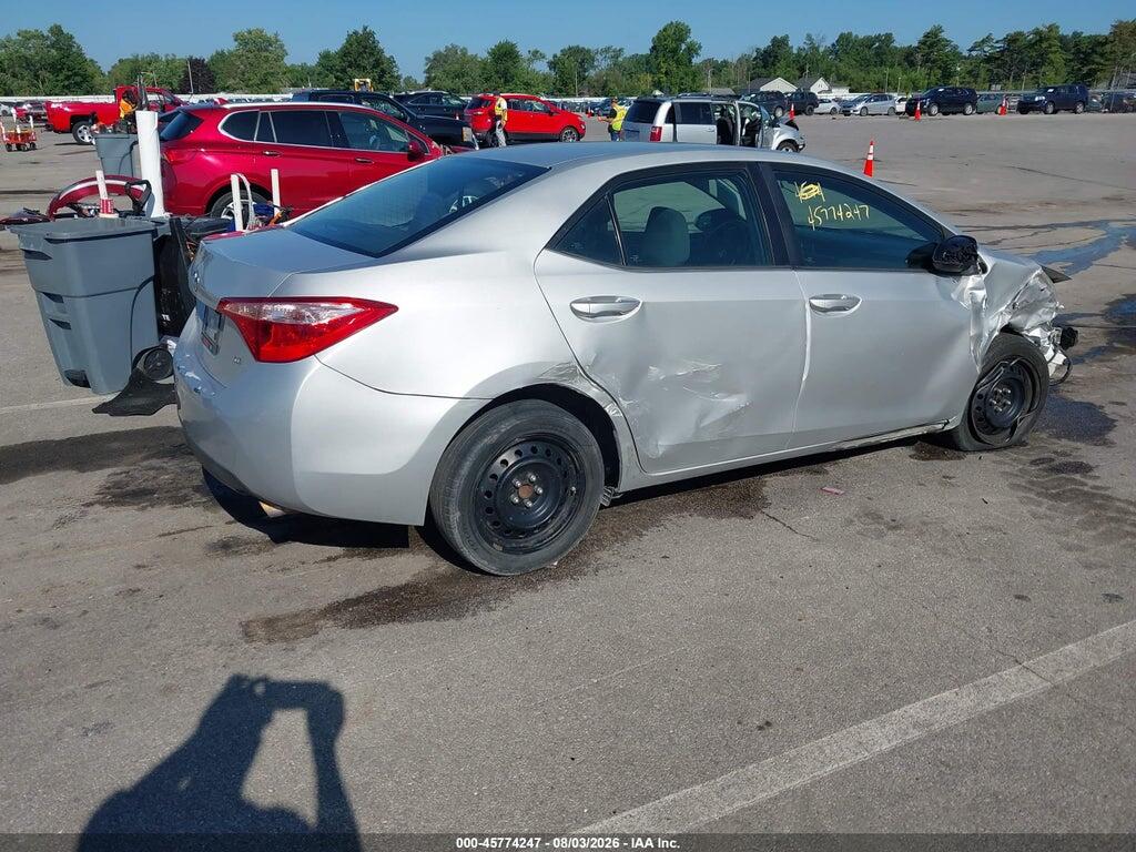 5YFBURHE3JP854666 2018 TOYOTA COROLLA photo no. 4