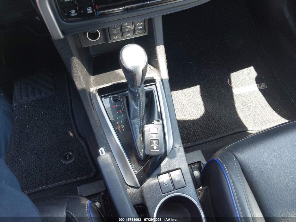 5YFBURHEXJP776967 2018 TOYOTA COROLLA photo no. 11