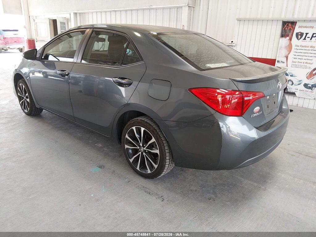 5YFBURHE3JP823742 2018 TOYOTA COROLLA photo no. 3