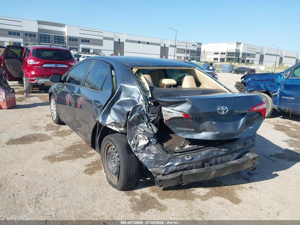 5YFBURHE7JP830631 2018 TOYOTA COROLLA photo no. 3