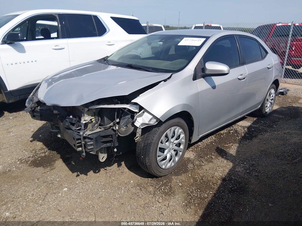 5YFBURHE2JP785159 2018 TOYOTA COROLLA photo no. 2