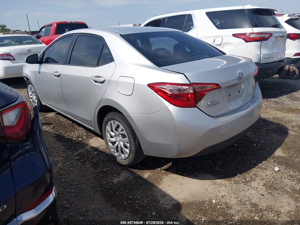 5YFBURHE2JP785159 2018 TOYOTA COROLLA photo no. 3