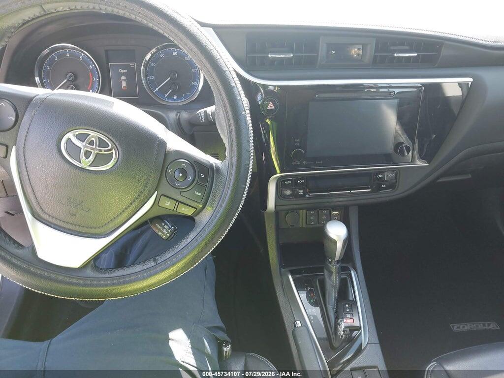 5YFBURHE2JP846932 2018 TOYOTA COROLLA photo no. 11