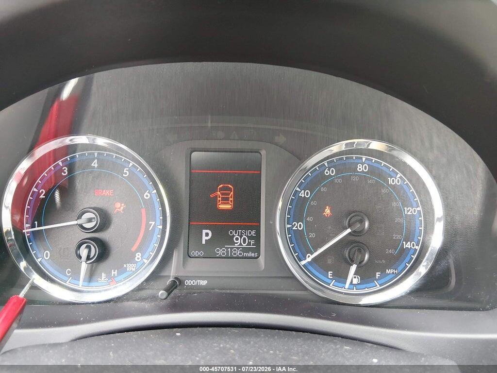 5YFBURHEXJP829098 2018 TOYOTA COROLLA photo no. 7