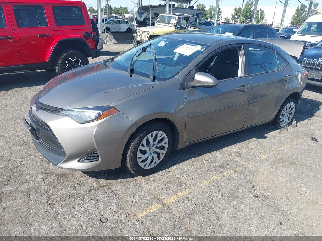 5YFBURHE8JP785635 2018 TOYOTA COROLLA photo no. 2