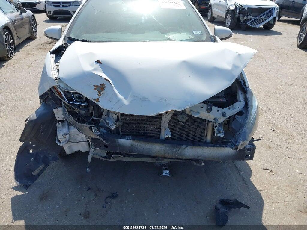 5YFBURHE0JP829627 2018 TOYOTA COROLLA photo no. 6