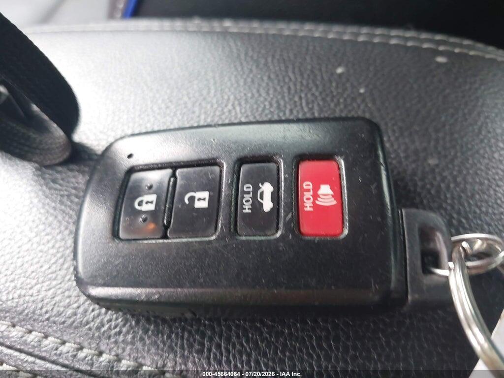 2T1BURHE2JC039245 2018 TOYOTA COROLLA photo no. 11