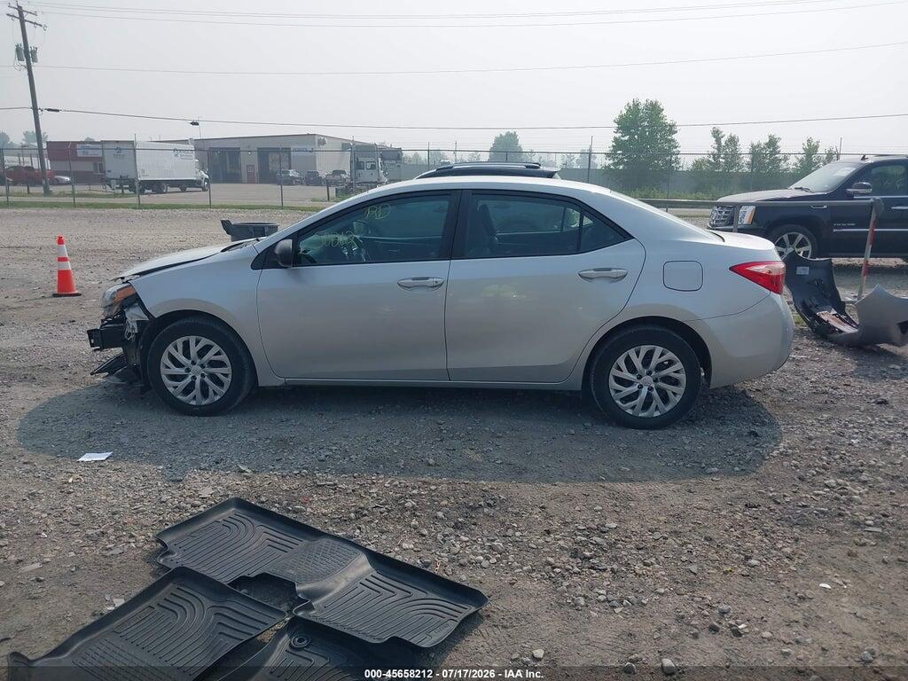5YFBURHE8JP744647 2018 TOYOTA COROLLA photo no. 2