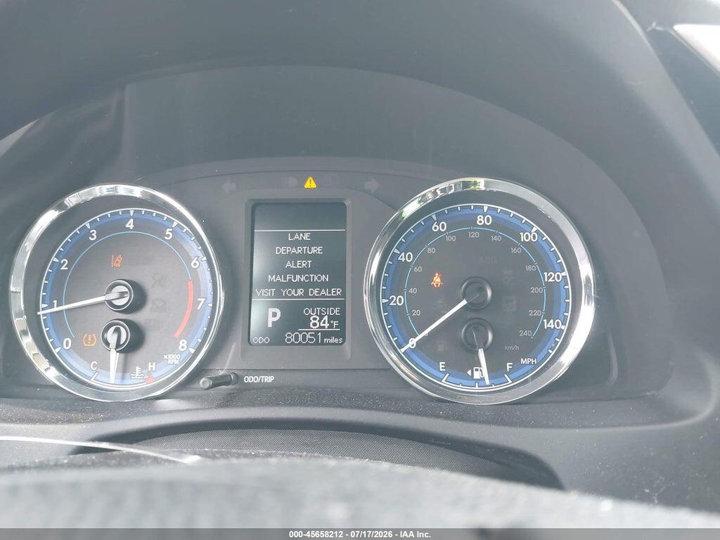 5YFBURHE8JP744647 2018 TOYOTA COROLLA photo no. 7