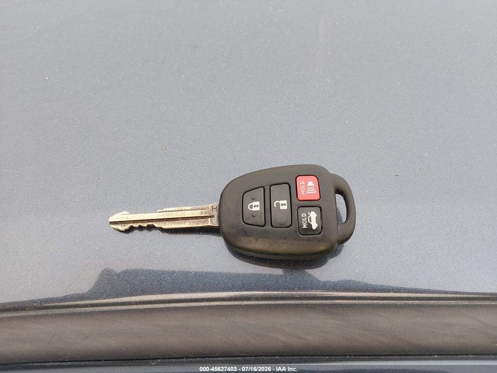 2T1BURHE5JC080663 2018 TOYOTA COROLLA photo no. 11