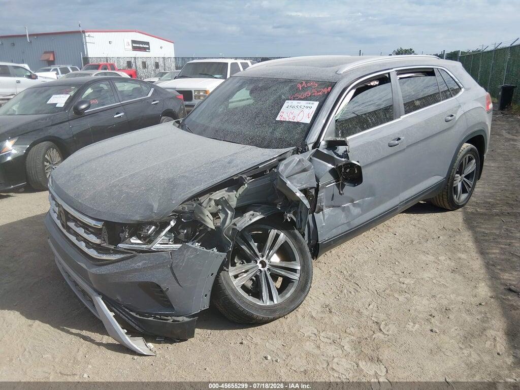 1V2EE2CA0LC220635 2020 VOLKSWAGEN ATLAS CROSS SPORT photo no. 2