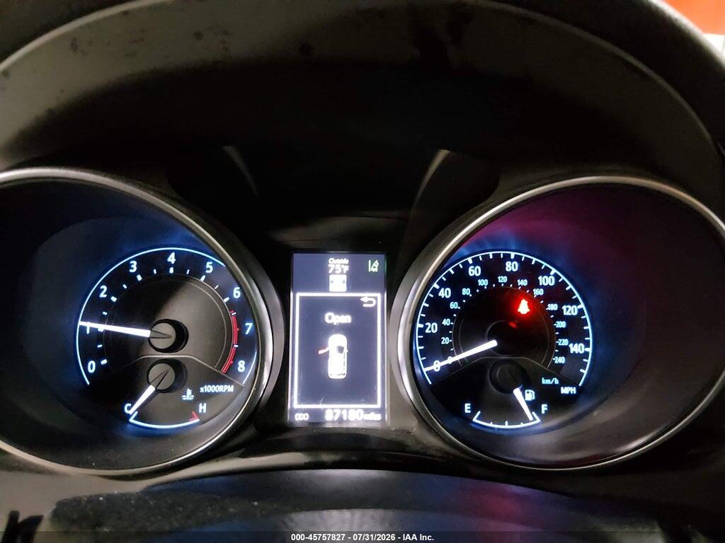 JTNKARJE5JJ574900 2018 TOYOTA COROLLA IM photo no. 7