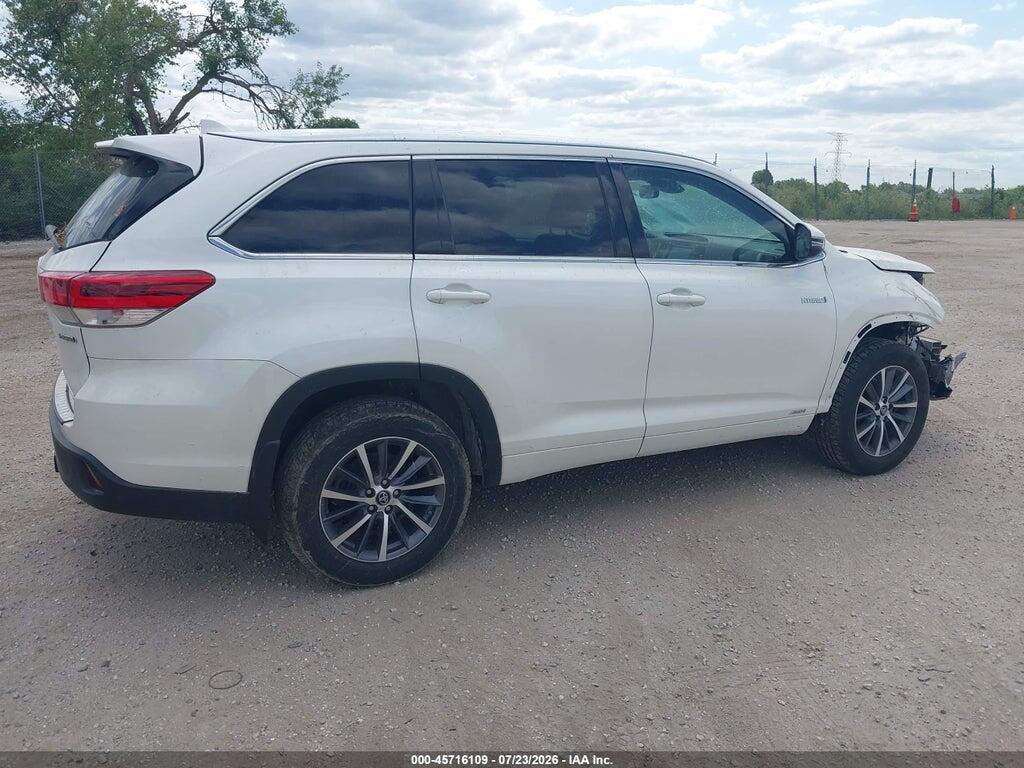 5TDJGRFH6JS039160 2018 TOYOTA HIGHLANDER photo no. 4