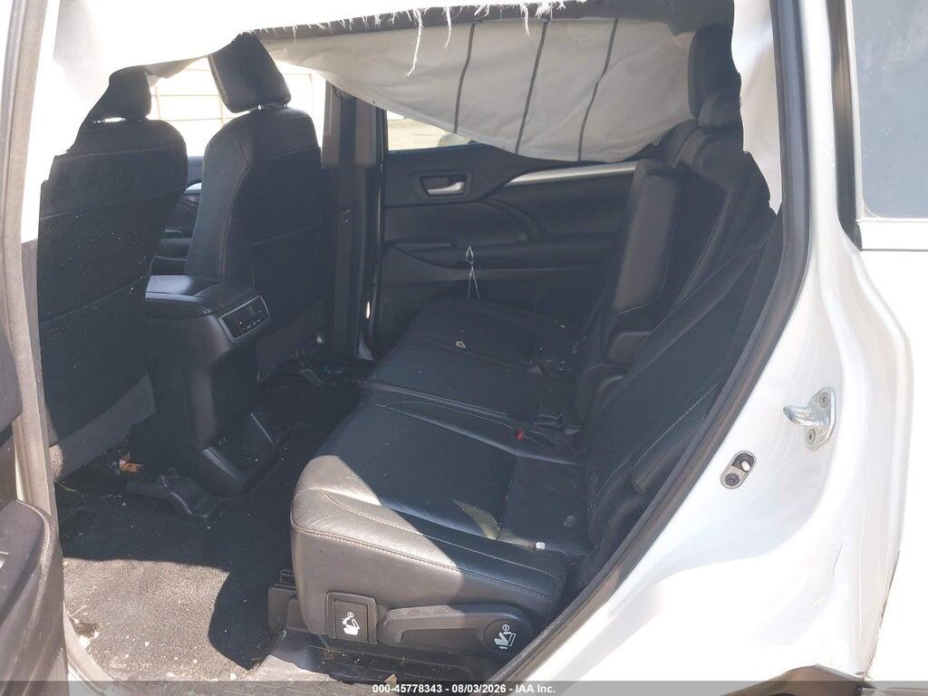 5TDJZRFH0JS556707 2018 TOYOTA HIGHLANDER photo no. 8