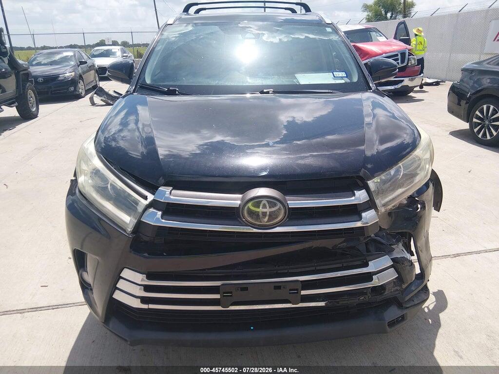 5TDYZRFH9JS256162 2018 TOYOTA HIGHLANDER photo no. 11
