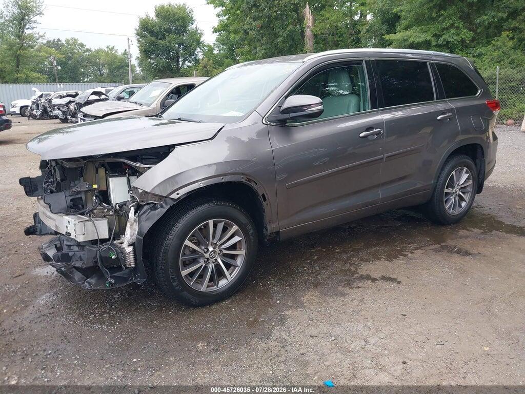 5TDJZRFH9JS527447 2018 TOYOTA HIGHLANDER photo no. 2