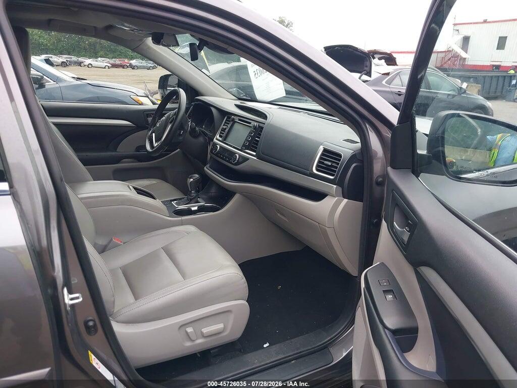 5TDJZRFH9JS527447 2018 TOYOTA HIGHLANDER photo no. 5