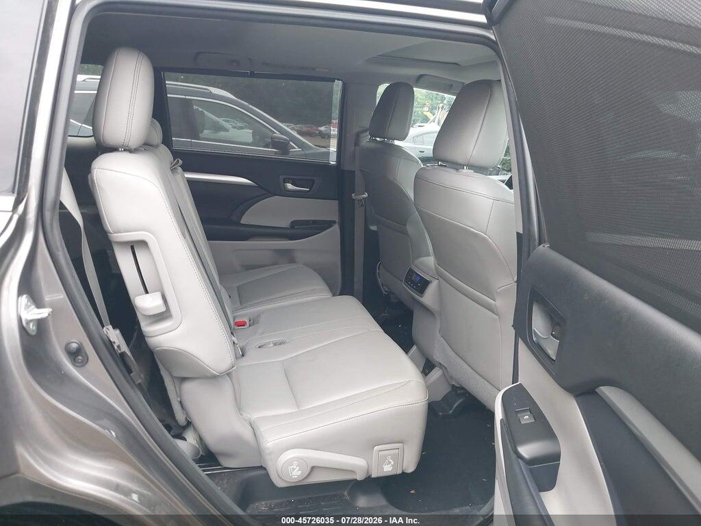 5TDJZRFH9JS527447 2018 TOYOTA HIGHLANDER photo no. 8