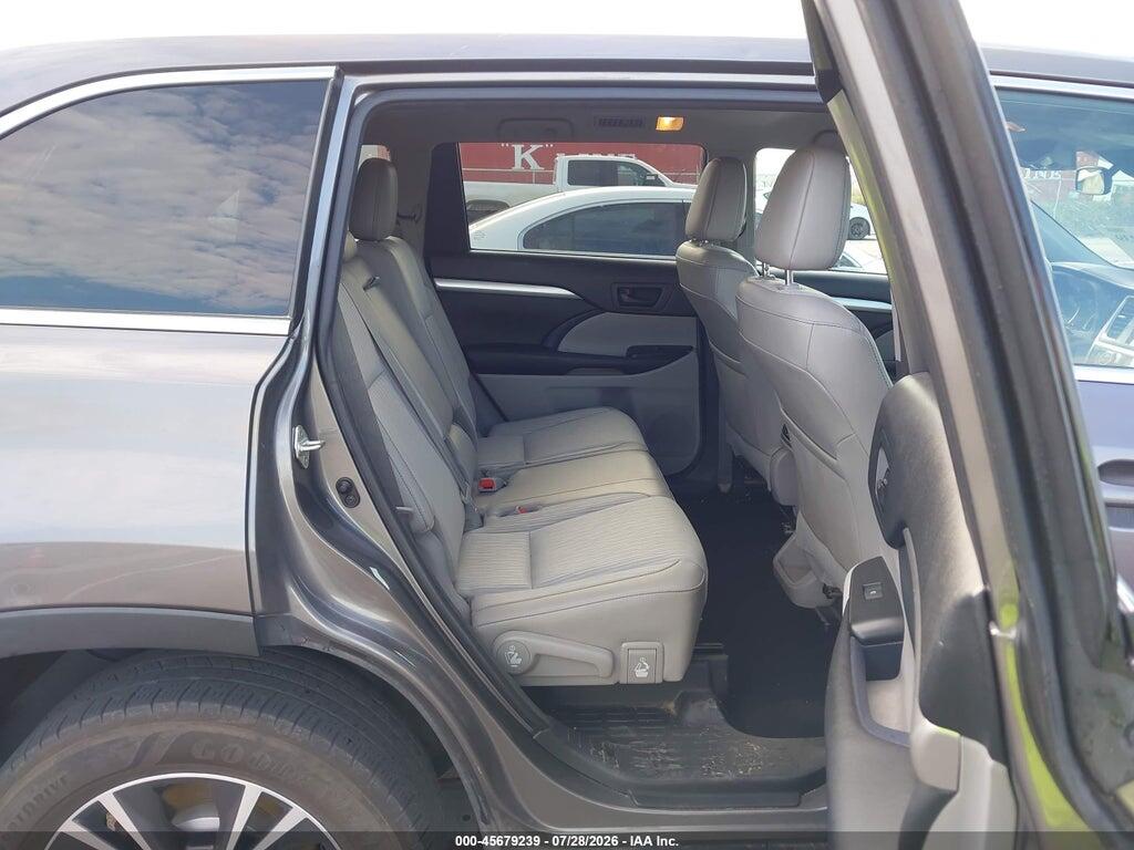 5TDBZRFH1JS486767 2018 TOYOTA HIGHLANDER photo no. 8