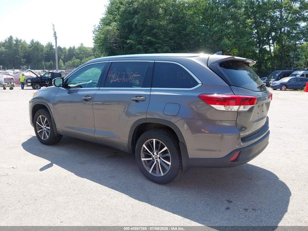 5TDJZRFH6JS546540 2018 TOYOTA HIGHLANDER photo no. 3