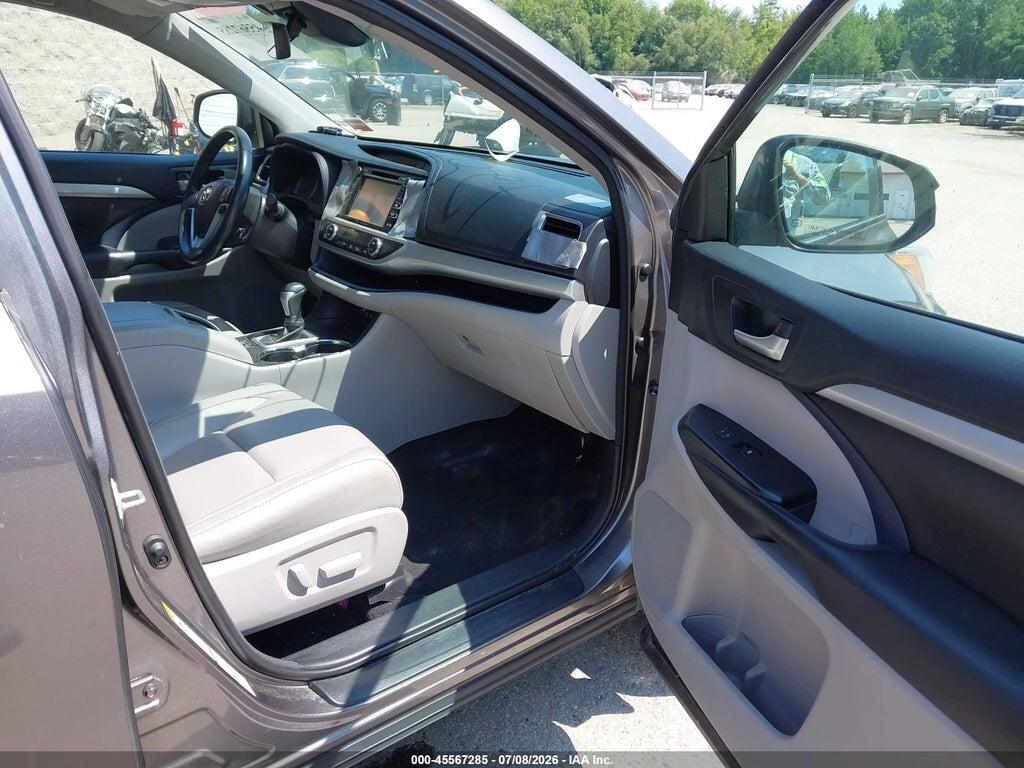 5TDJZRFH6JS546540 2018 TOYOTA HIGHLANDER photo no. 5