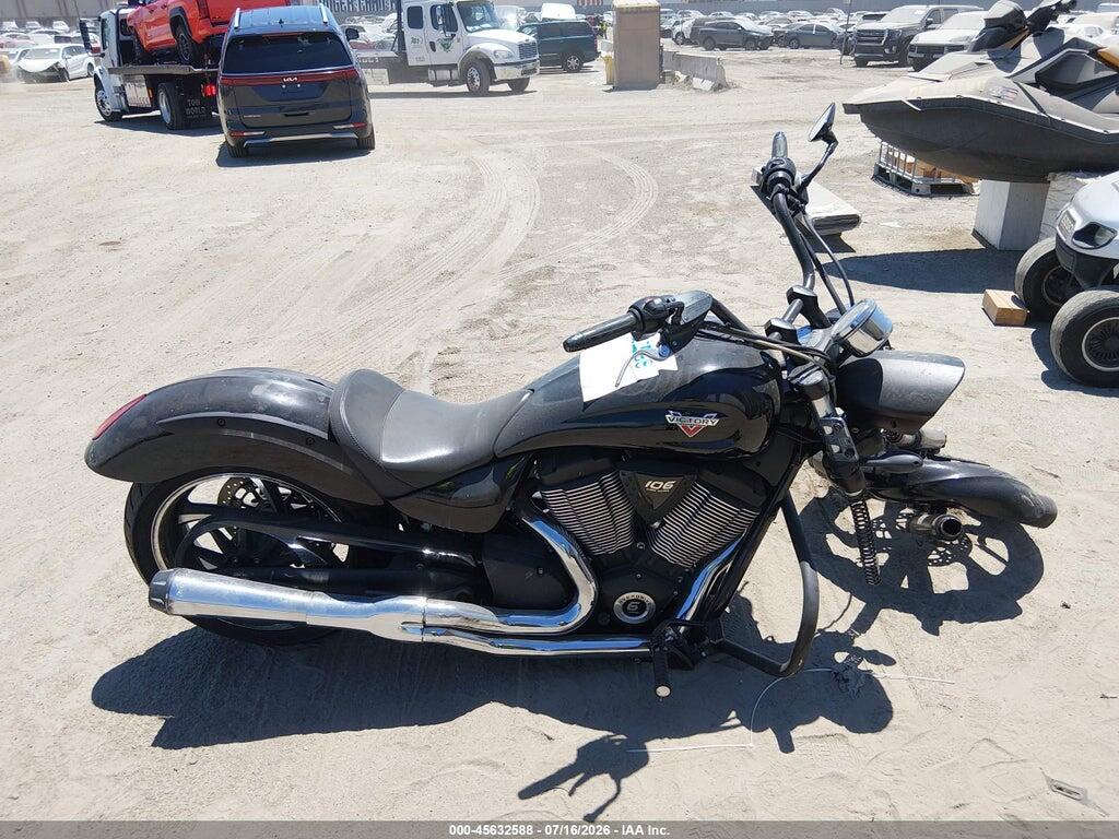 5VPGA36N4F3043622 2015 VICTORY MOTORCYCLES VEGAS photo no. 11