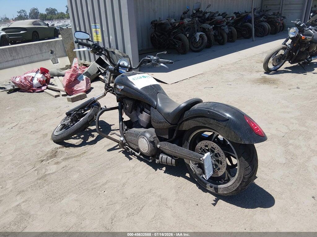 5VPGA36N4F3043622 2015 VICTORY MOTORCYCLES VEGAS photo no. 3