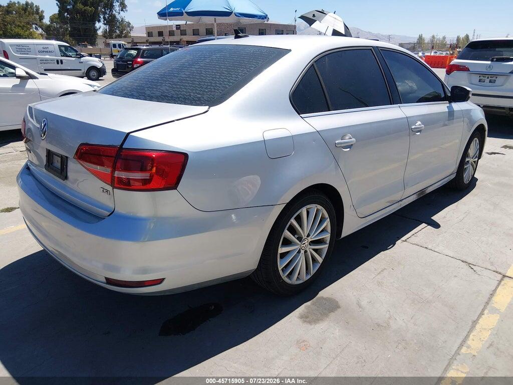 3VWD17AJ6FM305133 2015 VOLKSWAGEN JETTA photo no. 4