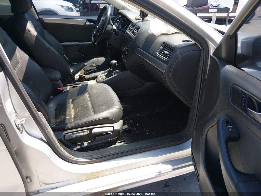 3VWD17AJ6FM305133 2015 VOLKSWAGEN JETTA photo no. 5